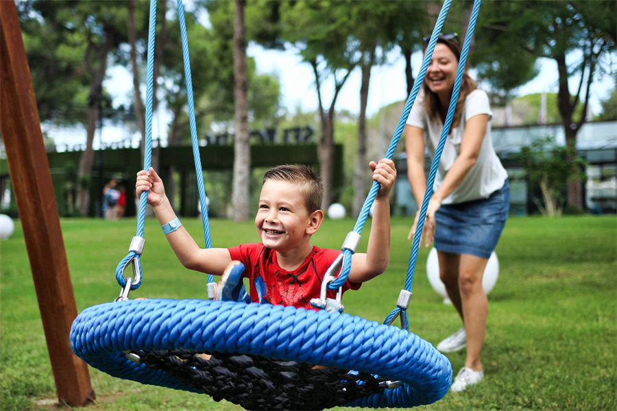 SPIKE | Качели для заднего двора: Сколько они стоят? SPIKE | Backyard Swing Sets: How Much Do They Cost?