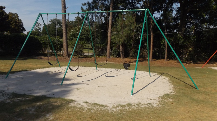 SPIKE | Качели для заднего двора: Сколько они стоят? SPIKE | Backyard Swing Sets: How Much Do They Cost?