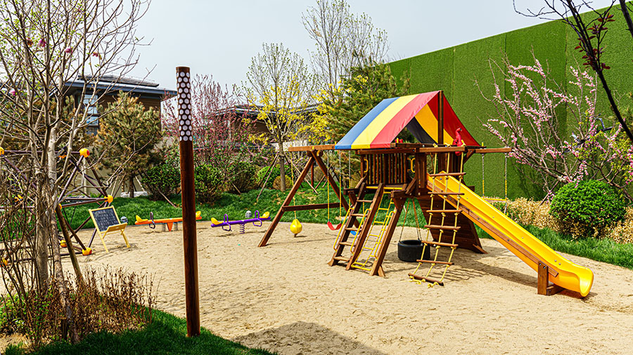 SPIKE | 7 factores-chave para selecionar um fabricante fiável de escorregas para exterior SPIKE | 7 Key Factors for Selecting a Reliable Outdoor Slide Manufacturer