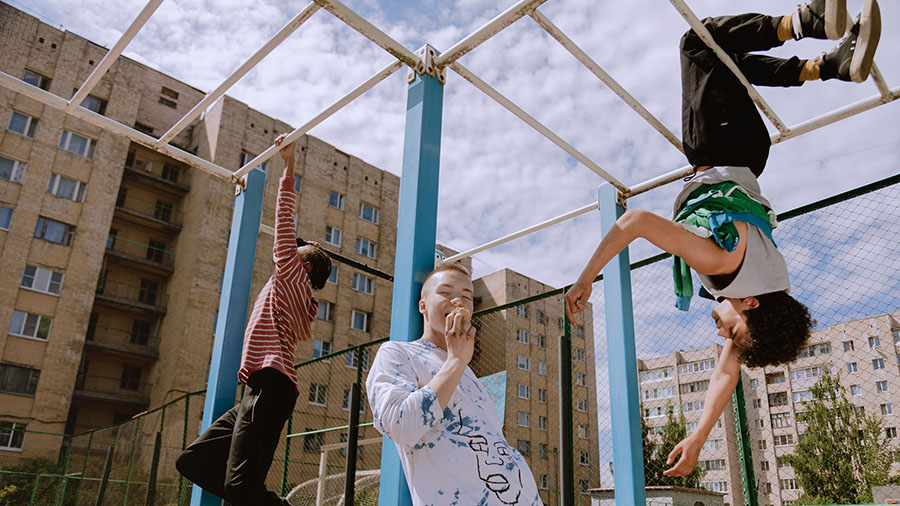 SPIKE | Jungle Gym vs Monkey Bars: Which Climbing Equipment is Right For Your Playground? SPIKE | Jungle Gym vs Monkey Bars: Which Climbing Equipment is Right For Your Playground?