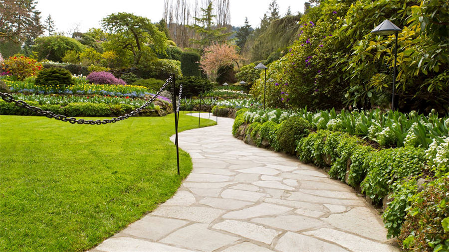 SPIKE | Elements of a Successful Public Park SPIKE | Elements of a Successful Public Park