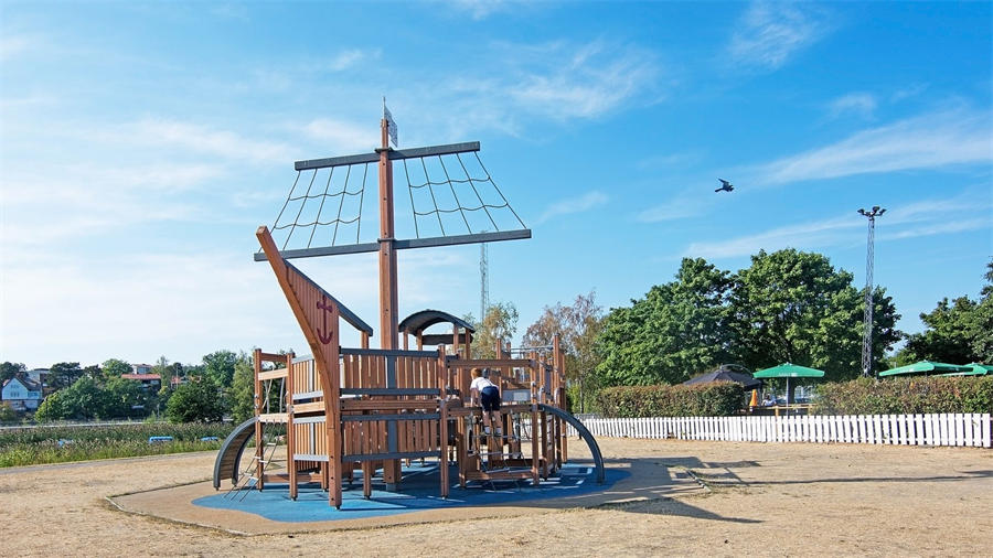 SPIKE | Why Wooden Playgrounds Are slowly Becoming Extinct SPIKE | Why Wooden Playgrounds Are slowly Becoming Extinct