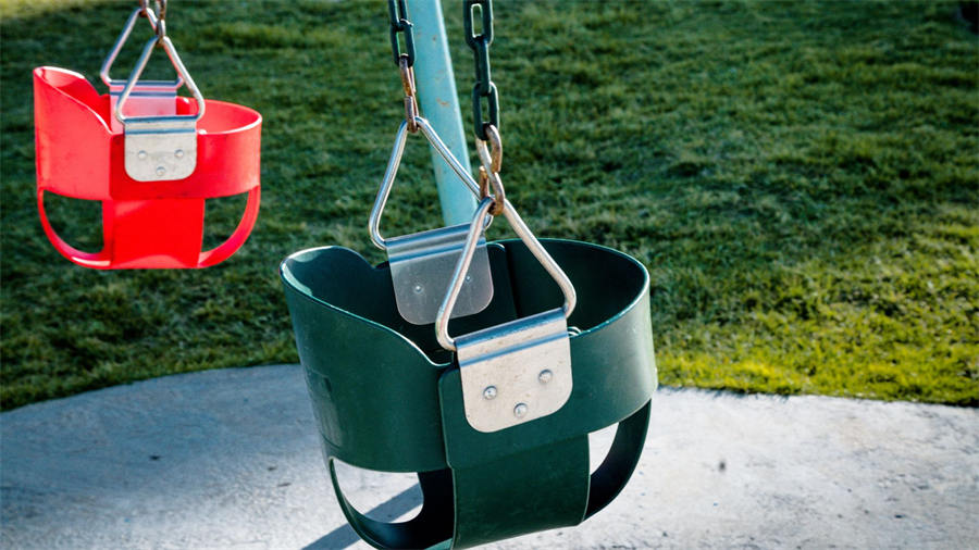 SPIKE | The Different Types of Playground Swings SPIKE | The Different Types of Playground Swings