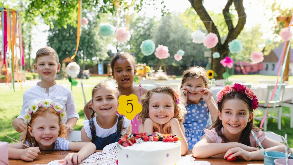 SPIKE | How to Throw a Playground Birthday Party SPIKE | How to Throw a Playground Birthday Party