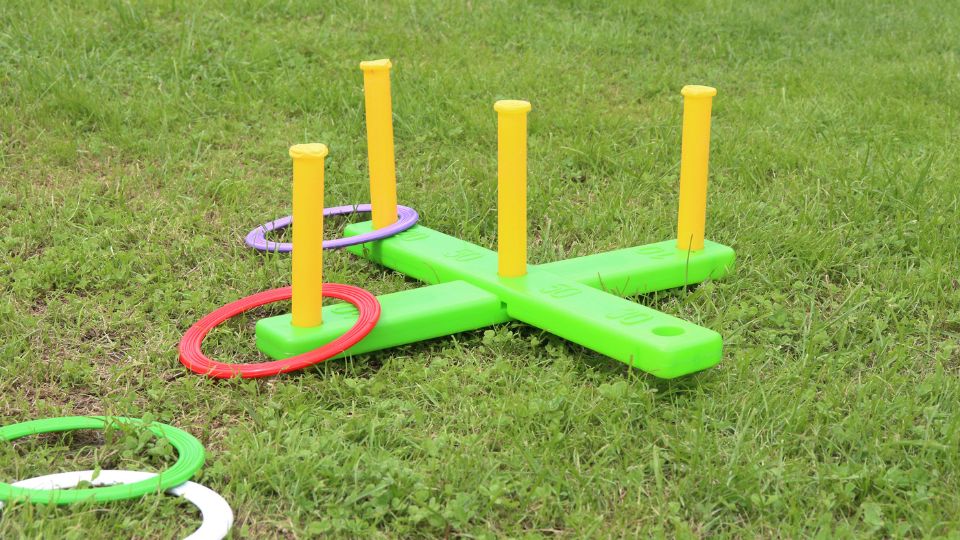 SPIKE | 10 lustige Outdoor-Spiele für die ganze Familie SPIKE | 10 Fun Outdoor Games to Play as a Family