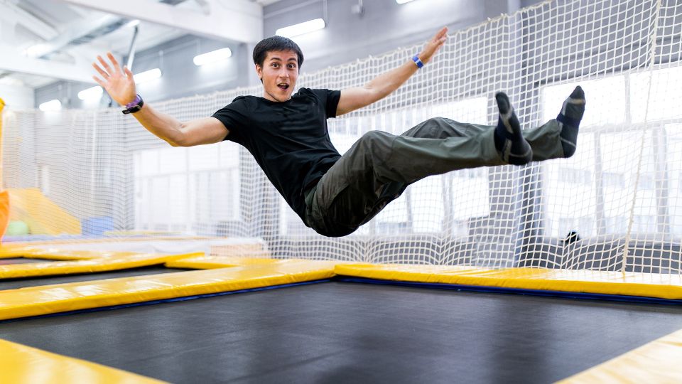 SPIKE | Сколько стоит батутный парк? SPIKE | How Much Does a Trampoline Park Cost?
